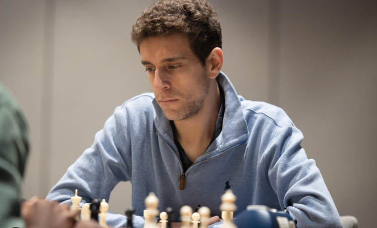 আমেরিকান গ্র্যান্ডমাস্টার ড্যানিয়েল নারোদিতস্কির মৃত্যুতে দাবা দুনিয়ায় ঝড় — ক্রামনিকের অভিযোগে চাঞ্চল্য