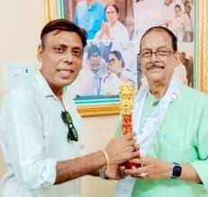 হিরাপুর থানায় কালীপুজোর উদ্বোধনে উপস্থিত রাজ্যের মন্ত্রী মলয় ঘটক