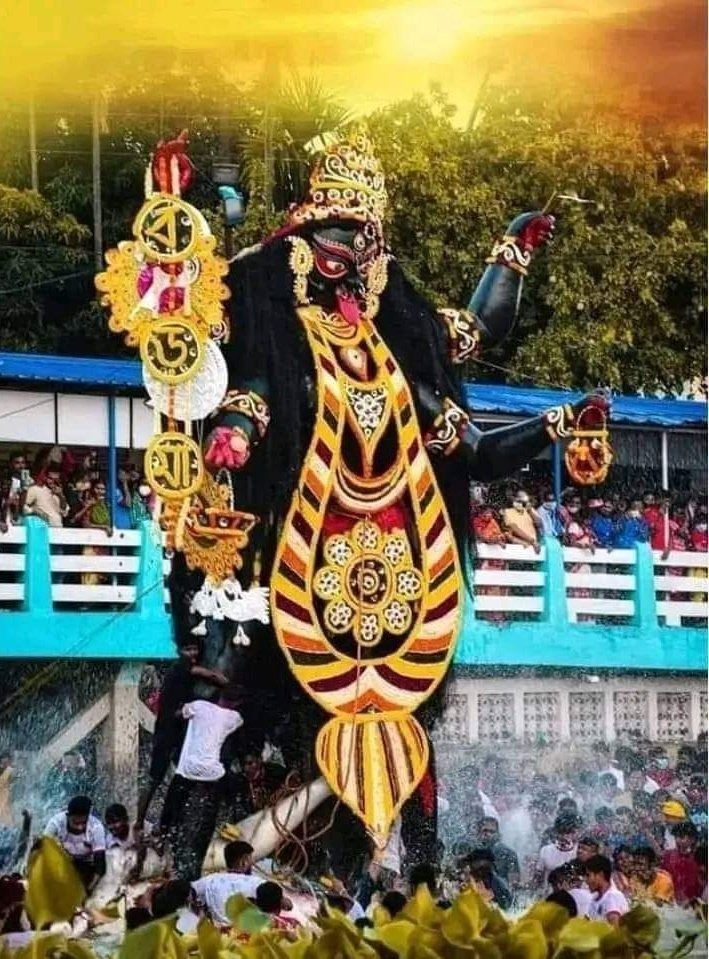 নৈহাটিতে বড়মা বিসর্জনে ভিড়ে পদদলিত, একাধিক আহত!