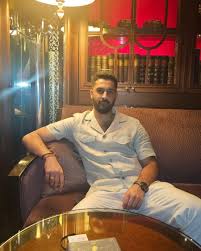 মাত্র ৩ মাসে ₹৯,৮৪০ কোটি টাকার কোম্পানি! ভারত মাত করলেন তরুণ উদ্যোক্তা পার্ল কাপুর