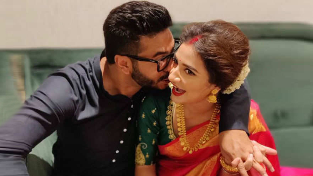 শুভশ্রী গঙ্গোপাধ্যায়ের ২০২৫ সালের জন্মদিন উদযাপন: শ্যুটিং সেটেই পরিবারের সঙ্গে ছোট্ট আনন্দ