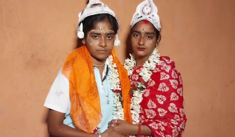 ভালবাসার জয় সুন্দরবনের দুই তন্বীর মন্দির বিয়ে গ্রামের মানুষ সাক্ষী