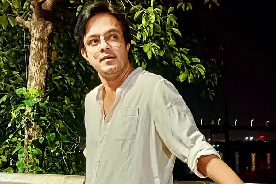 ঋজু বিশ্বাসের বিতর্কিত সংলাপসহ বড়পর্দায় ফেরার প্রস্তুতি