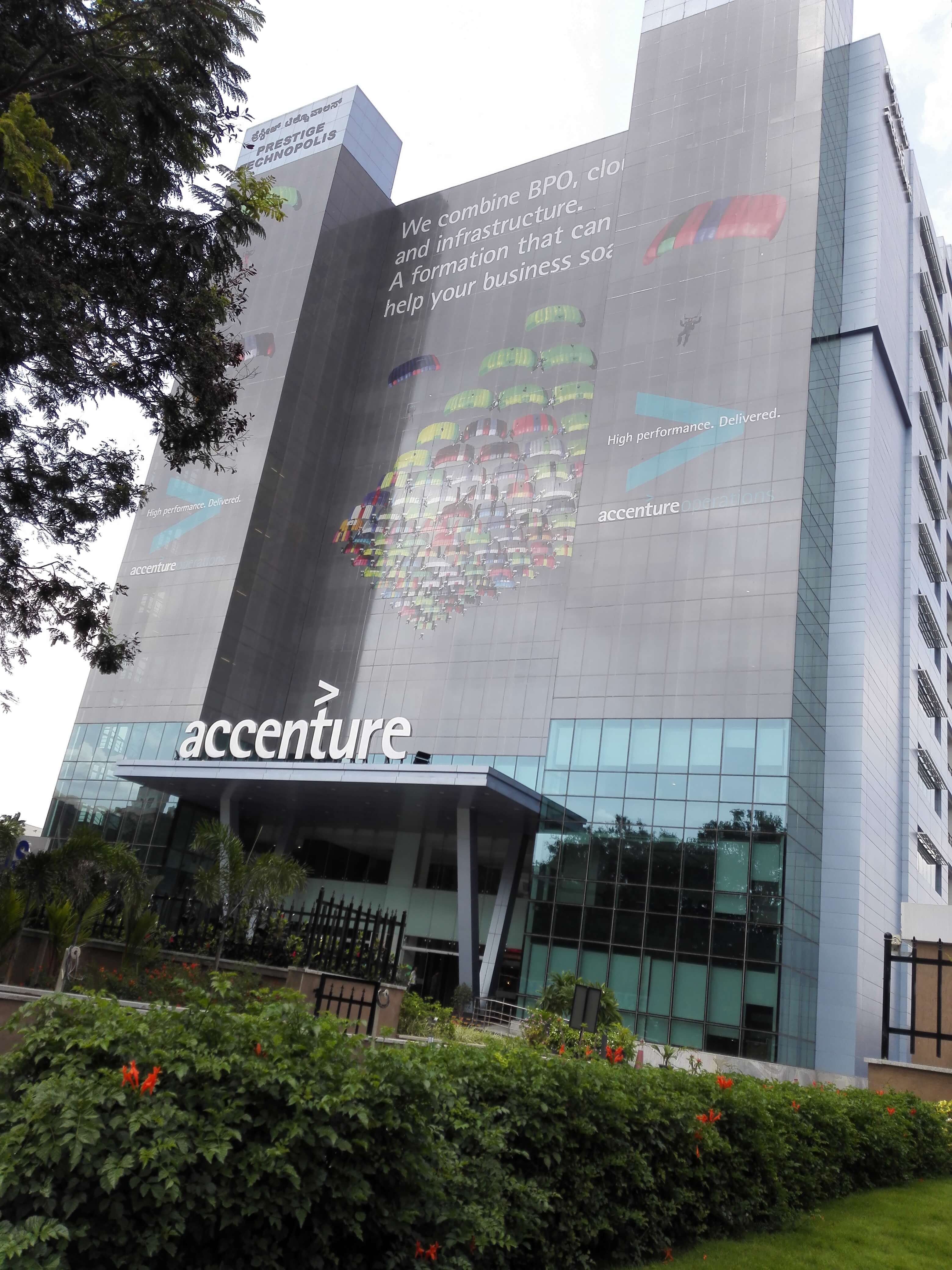 Accenture-এর বড় ঘোষণা: সব কর্মীর নতুন পরিচয় Reinventor, এআই যুগে কোম্পানির সম্পূর্ণ রূপান্তর