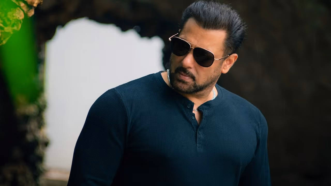 ৬০ এও সুপারস্টার জন্মদিনে সলমনের ঝলক, বয়স যেন শুধুই একটা সংখ্যা