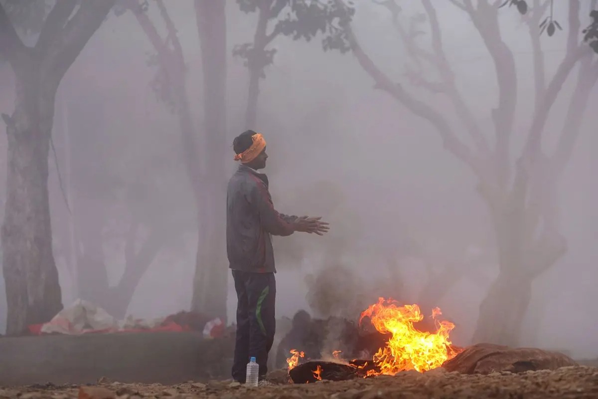 দক্ষিণবঙ্গের শীতলতম কল্যাণী শ্রীনিকেতনকেও হারিয়ে গেল কলকাতার তাপমাত্রাও কমল জাঁকিয়ে শীত কবে শেষ হবে 