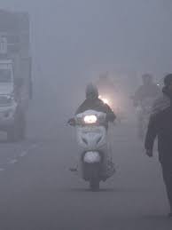 ২ ডিগ্রিতে কাঁপছে দিল্লি মরসুমের শীতলতম বৃহস্পতিবার হরিয়ানার হিসারে ছুঁল শূন্যের কোঠা