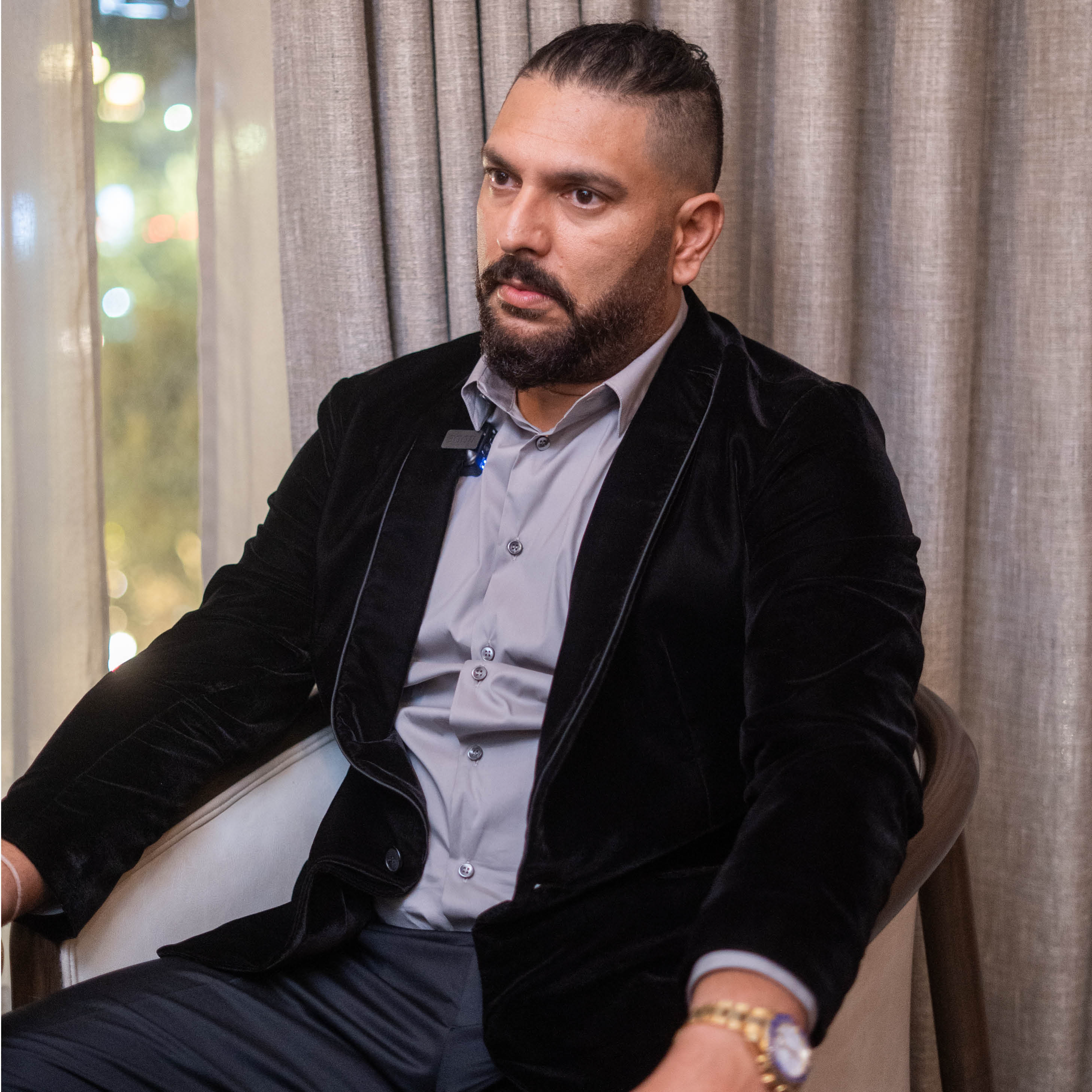 ক্রিকেট ছাড়ার পর স্বস্তি পেয়েছিলেন যুবরাজ সাত বছর পর প্রকাশ সত্য