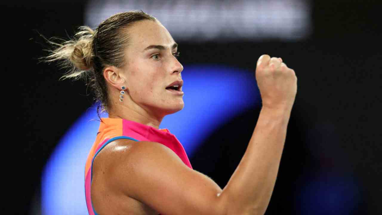 টানা চতুর্থ বার অস্ট্রেলিয়ান ওপেনের ফাইনালে সাবালেঙ্কা সোয়াইতোলিনাকে উড়িয়ে স্ট্রেট সেটে জয়