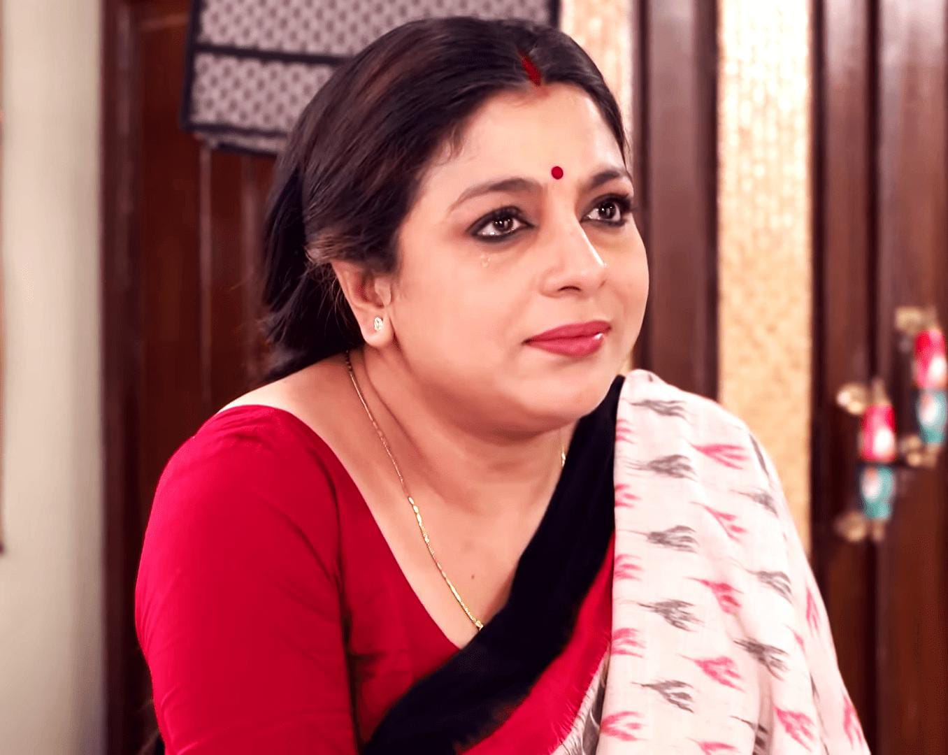 আবার সংসার নয়, আপাতত নিজের সময়ই সবচেয়ে বড় সঙ্গী অনুশ্রীর স্বীকারোক্তি