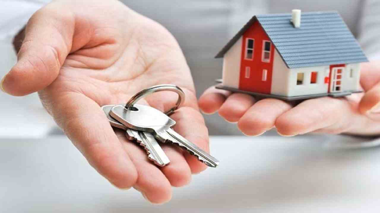 নামমাত্র করে কেনা যাবে অনাবাসীদের স্থাবর সম্পত্তি! প্রবাসীদের বাড়ি-ফ্ল্যাট বিক্রি সহজ করলেন অর্থমন্ত্রী নির্মলা