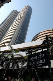 শেয়ার বাজারে ভয়াবহ ধস! মুহূর্তে উবে গেল ১০ লক্ষ কোটি টাকা