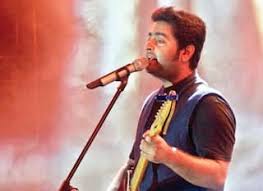 সলমন খানের প্রেমিকার সঙ্গে জুটি বাঁধলেন অরিজিৎ সিংহ ভ্যালেন্টাইন্স ডে-র আগে বড় চমক