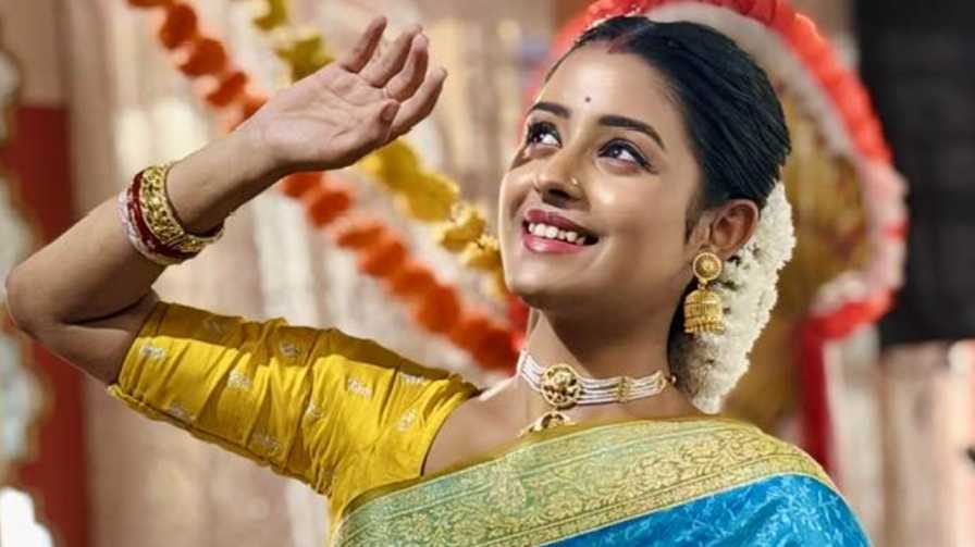 গায়ের রঙ নিয়ে স্কুলে কটু কথা শুনে ভয় পেয়েছিলাম ঈশানী