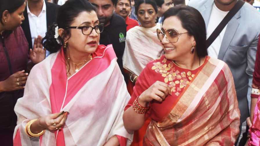  তেলাপিয়া মাছের ঝোল আর ফুচকার আবদার বোনঝির সঙ্গে আড্ডায় কী বললেন দেবশ্রী রায়? 