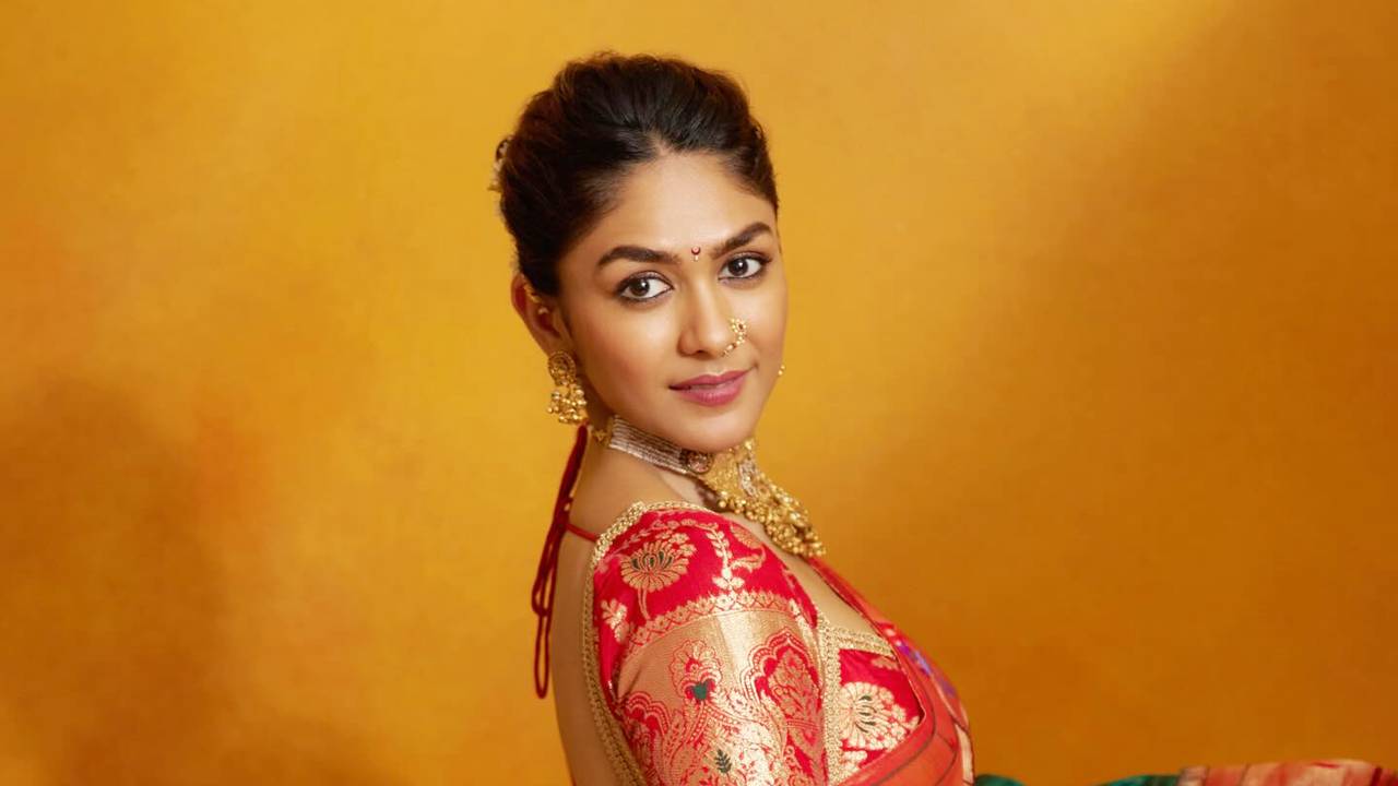 ‘আজ আমার গায়েহলুদ, কাল সঙ্গীত! কেউ না খেয়ে যাবেন না’, বিয়ে নিয়ে অবশেষে মুখ খুললেন মৃণাল?