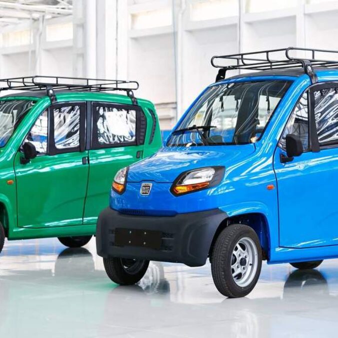 বাজাজ আনল ৮০ হাজারে চারচাকা গাড়ি এখনই জানুন দাম এবং ফিচার