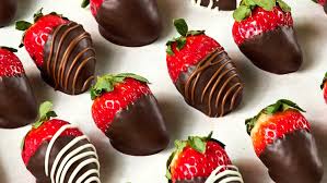 বিশেষ দিনে মিষ্টি চমক! স্ট্রবেরি-চকোলেটে বানান ৩ রোম্যান্টিক ডেসার্ট