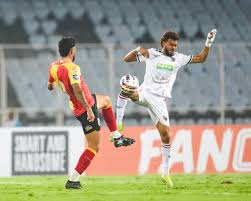 অভিষেকেই জোড়া গোলে নায়ক এজ়েজারি নর্থইস্টকে দুরমুশ করে আইএসএল অভিযান শুরু ইস্টবেঙ্গলের