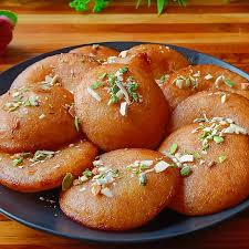 কামড়ে চমক, ভেতরে মিষ্টি পুর! পাউরুটির মালপোয়ায় ঘরোয়া রান্নায় নতুন টুইস্ট