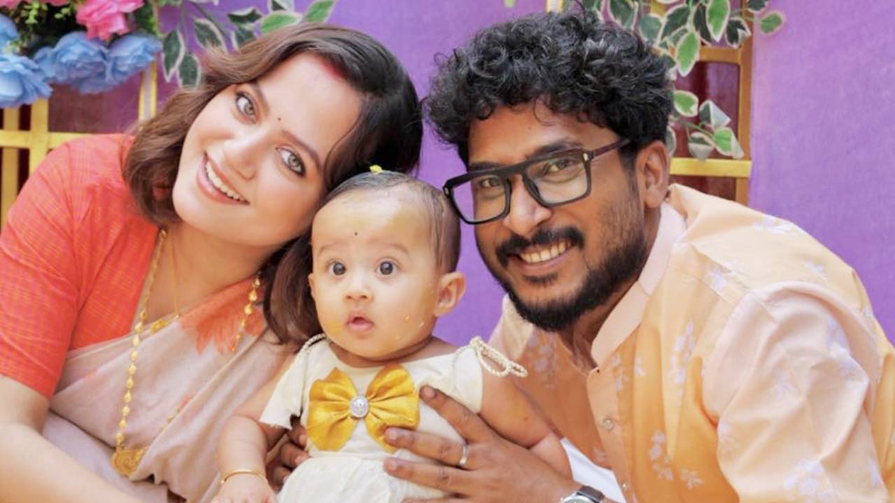 মীরার অন্নপ্রাশনে আবেগঘন মুহূর্ত আনন্দে কাঁদলেন দীপঙ্কর বললেন অহনা বড় হয়ে দেখবে কত ভালোবাসা 