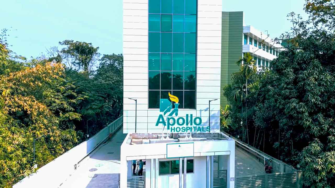 অভিজ্ঞ চিকিৎসক থেকে পরিকাঠামো, বিশ্বমানের চিকিৎসার নতুন দিগন্ত খুলে গেল নরেন্দ্রপুরে