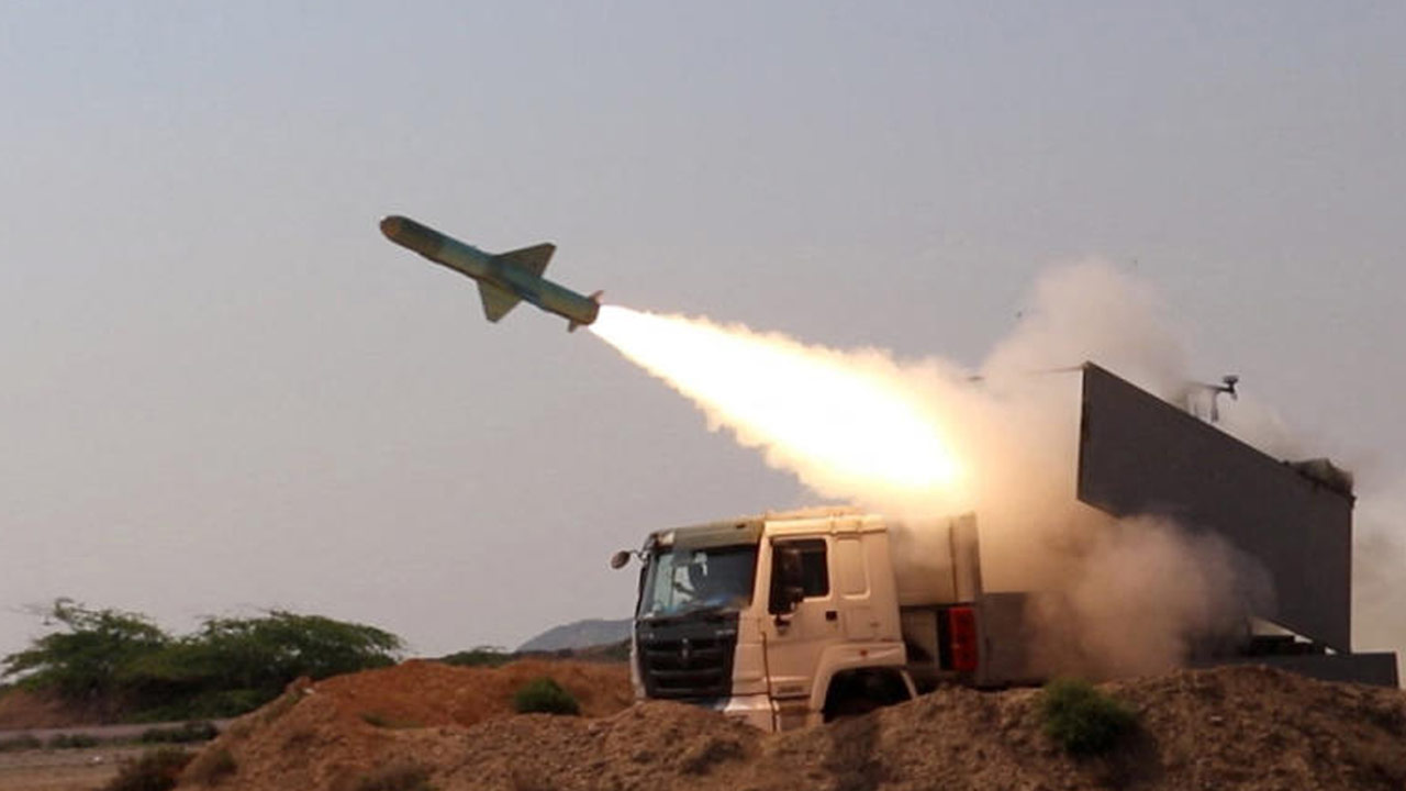 অবিলম্বে ইরান ছাড়ুন নতুন করে উত্তেজনা তৈরি হতেই সে দেশে থাকা ভারতীয়দের সতর্ক করল নয়াদিল্লি জারি নির্দেশিকা