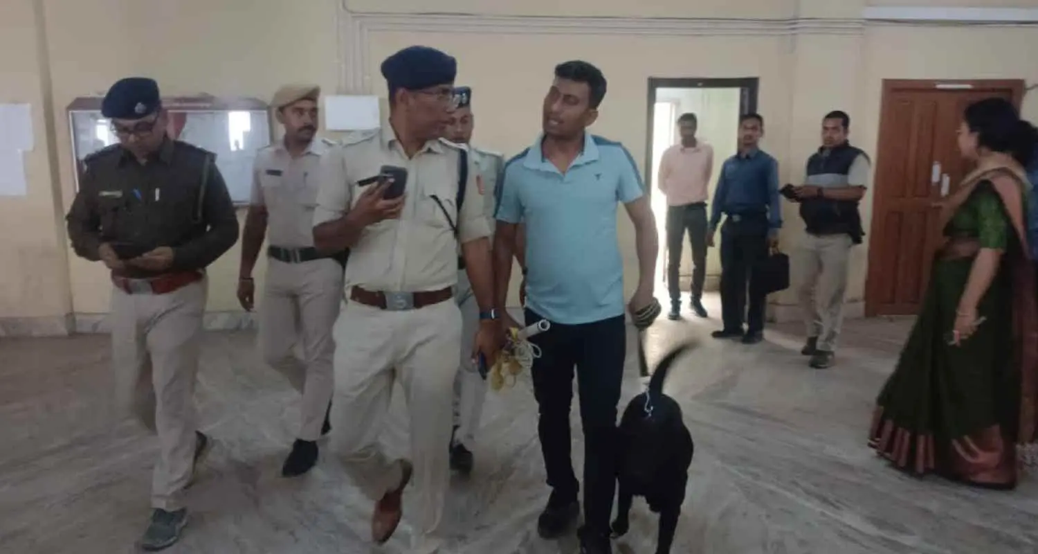 ‘আদালতে বোমা আছে, কিছু পরেই বিস্ফোরণ হবে’! বুধবারও হুমকি মেল গেল জেলায় জেলায়, ছড়াল আতঙ্ক