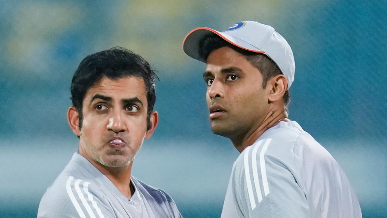 বৃহস্পতিবার ভারতের ম্যাচের আগে মুখোমুখি দক্ষিণ আফ্রিকা-ওয়েস্ট ইন্ডিজ়, বিকেলের ম্যাচে কাদের জয়ের দিকে তাকিয়ে গম্ভীর-সূর্যেরা