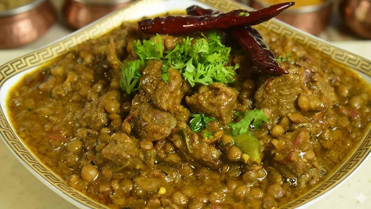 হালিম তবু হালিম নয় দোলের ভূরিভোজে রেঁধে ফেলুন মাংসের মুসুর কালিয়া মনে করাবে হালিমের স্বাদ