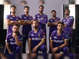 আইপিএলের আগে চমক কেকেআরের কেমন হল শাহরুখ খানের দলের নতুন জার্সি   