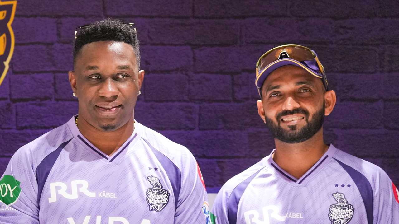 ‘বাড়িতে দু’জন সঙ্গিনী ছিল’ বলে ফেললেন ব্র্যাভো, দেখেননি মাইক্রোফোন খোলা, কেকেআর মেন্টরকে সামলালেন অধিনায়ক রাহানে