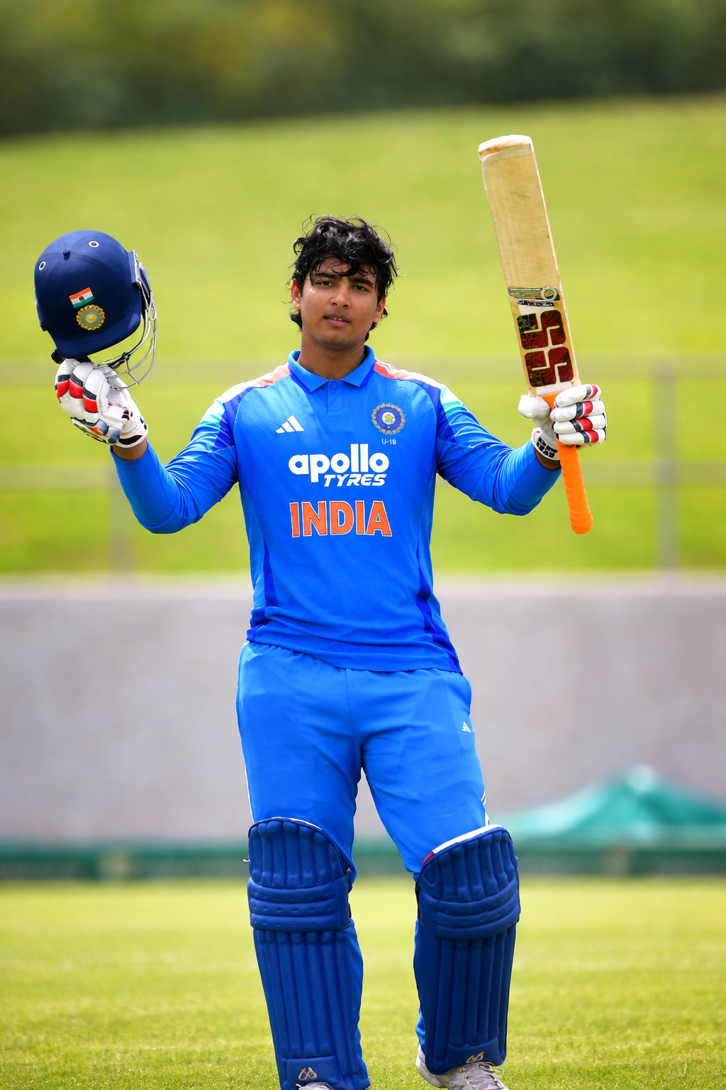 ভারতীয় দলে অভিষেকের কাছাকাছি বৈভব, সচিনের রেকর্ড ভাঙার পথে