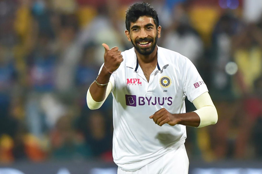 বুমরাহের ফিটনেস প্রশ্নবিদ্ধ, আইপিএলে চোট লুকিয়ে খেলার সম্ভাবনা