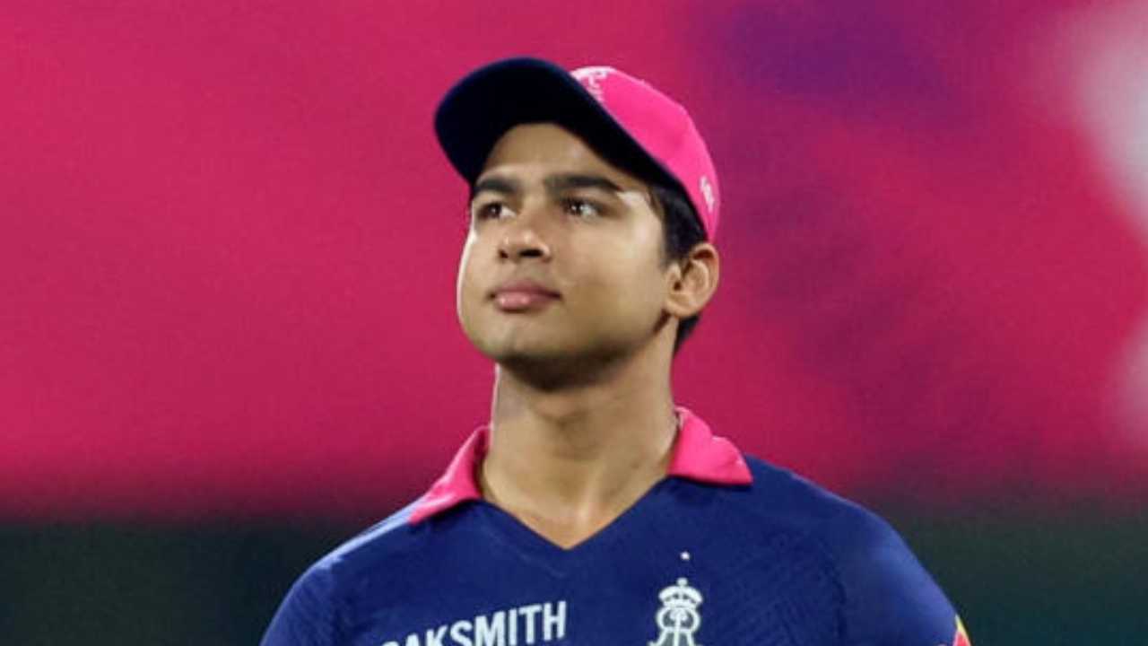 বড়দের হয়ে বিশ্বকাপ খেলতে চায় বৈভব ১৫ বছরেই জীবনের লক্ষ্য স্থির করে ফেলেছে সূর্যবংশী