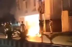 বারাবনিতে তৃণমূল পার্টি অফিসে আগুন লাগানো হল  