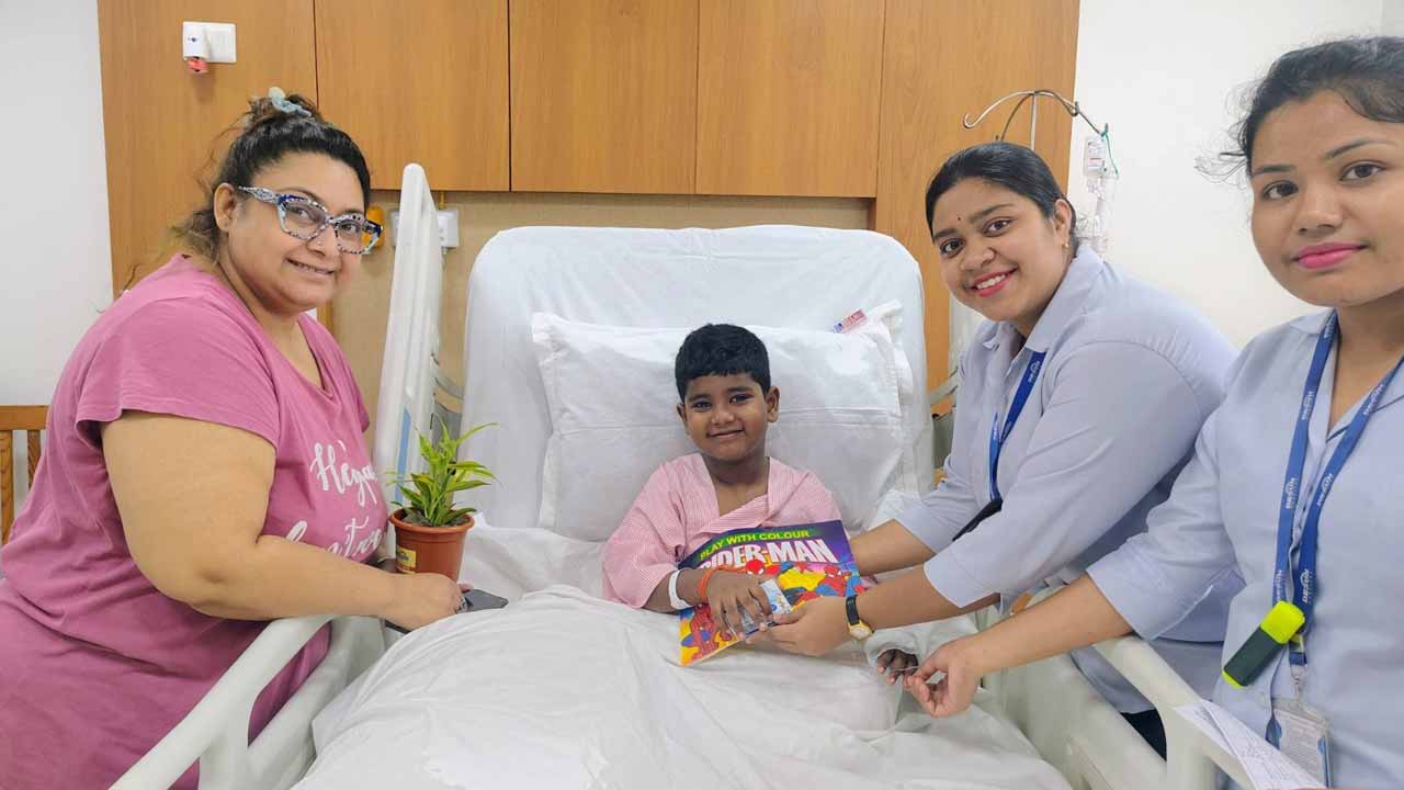 ধুম জ্বরে হাসপাতালে একরত্তি ছেলে, দুশ্চিন্তায় কাটল গায়িকা Jojo Mukherjee-র কয়েকটা দিন
