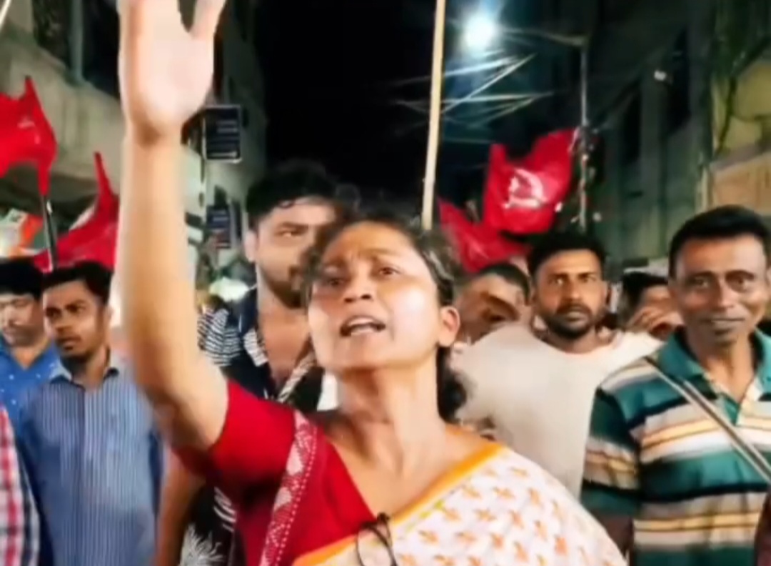 বুলডোজার রাজের বিরুদ্ধে পথে নামল বাম শিবির, কসবায় প্রতিবাদ মিছিল ঘিরে উত্তেজনা