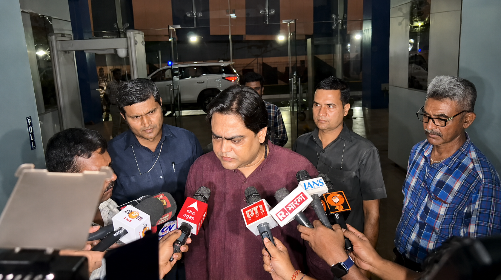 কাঁটাতার পেরিয়ে আসা অনুপ্রবেশকারীদের উদ্দেশে শান্তনু ঠাকুরের কড়া হুঁশিয়ারি