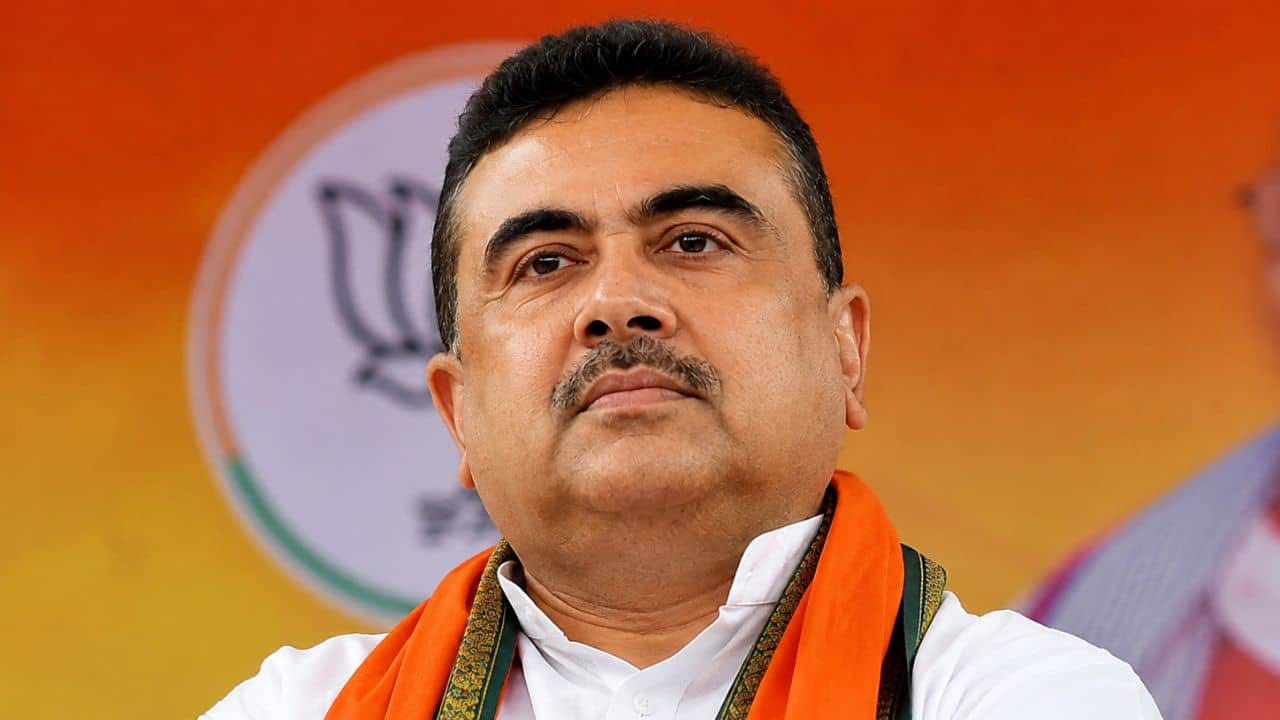 মুখ্যমন্ত্রী শুভেন্দু অধিকারীকে দিল্লির বঙ্গভবনে সম্বর্ধনা