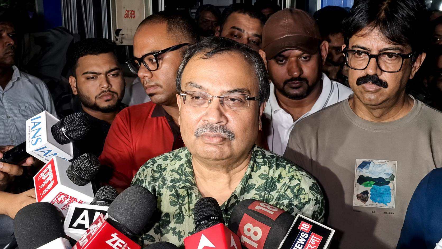 কালীঘাটে সাংবাদিকদের মুখোমুখি চন্দ্রিমা ভট্টাচার্য ও কুণাল ঘোষ, দিলেন গুরুত্বপূর্ণ বার্তা