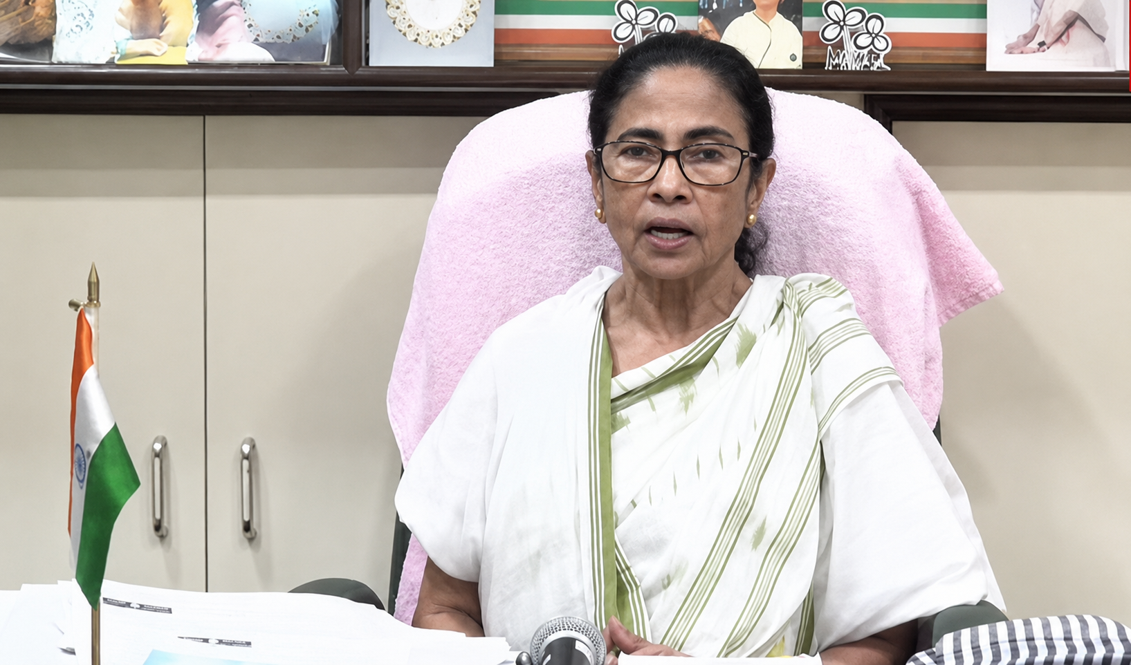 অন্নপূর্ণা যোজনায় নাম বাদ পড়া নিয়ে মুখ খুললেন মুখ্যমন্ত্রী মমতা বন্দ্যোপাধ্যায়।এবং সাধারণ মানুষকে কী বার্তা দিলেন তিনি—জানুন বিস্তারিত।