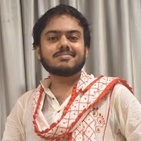    মাথা ঘুরে দেওয়ালে ধাক্কা খেলেন অভিনেত্রী মাছ কাটলেন পরিচালক পাভেলের শ্যুটিংয়ের নেপথ্য গল্প