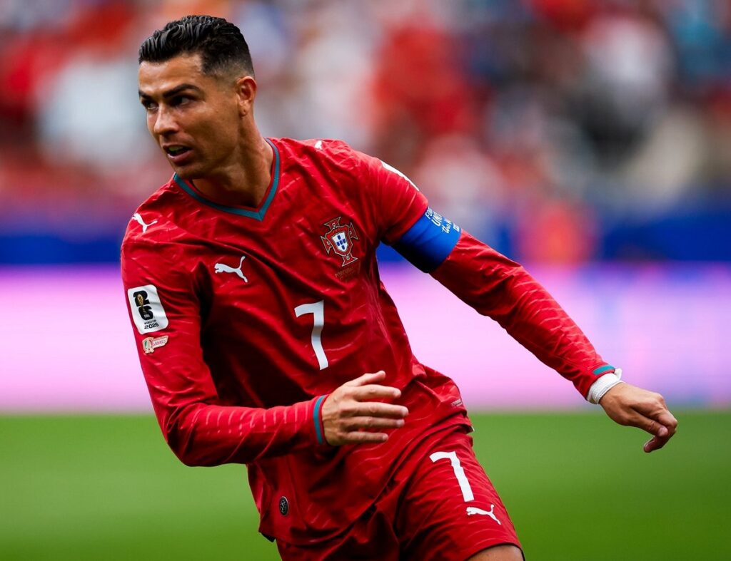 জাতীয় দলে আর আমাকে চায় না অবসর নিয়ে বড় ইঙ্গিত ক্রিস্তিয়ানো Ronaldo