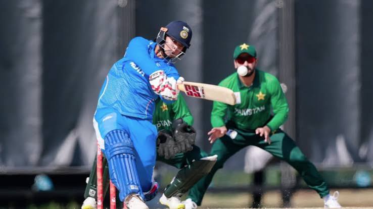 ফাইনালে ফের পাকিস্তানের বিরুদ্ধে জ্বলে উঠলেন তিলক হাফসেঞ্চুরি অভিষেকের জবাবে চাপে ফারহানরা
