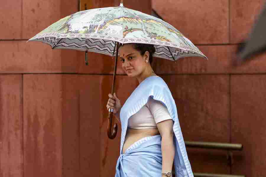 এআই দিয়ে ছবি বিকৃতির অভিযোগ, আদালতের দ্বারস্থ কঙ্গনা রানাউত