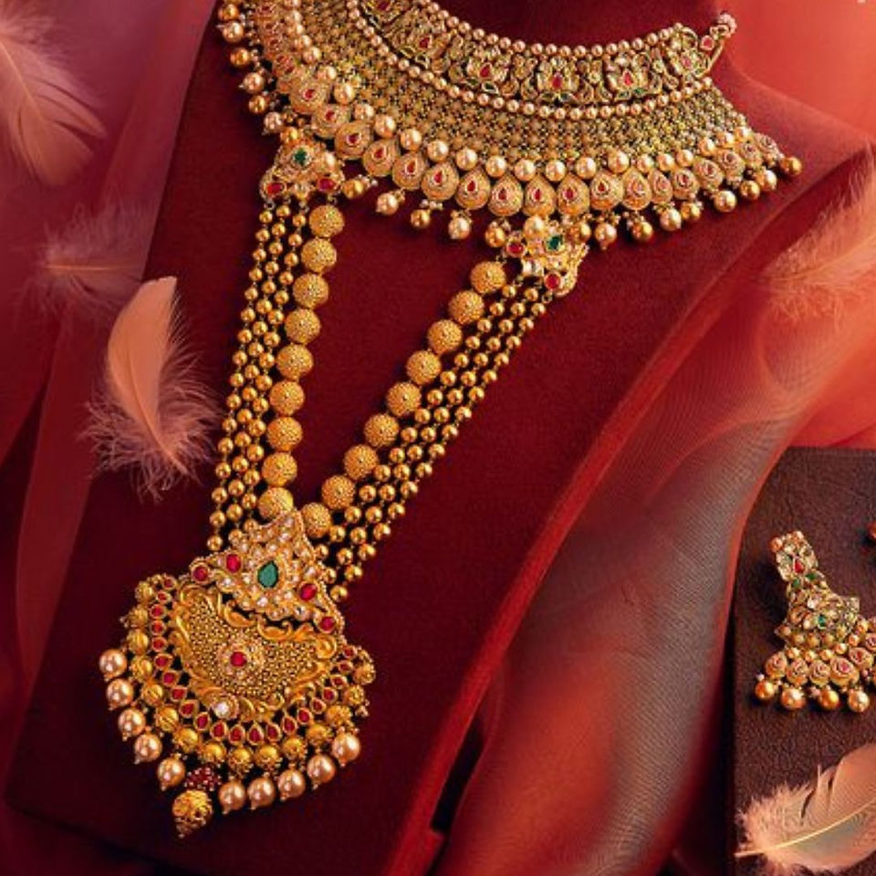 Gold Price Today: ১০ গ্রামে ১,৩০০ টাকার বেশি বাড়ল সোনা, আজ কত সোনা ও রুপোর দাম?